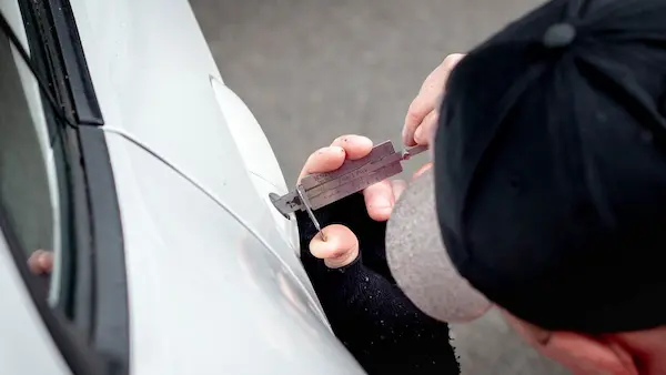 Acesso ao veículo com chaveiro automotivo 24 horas